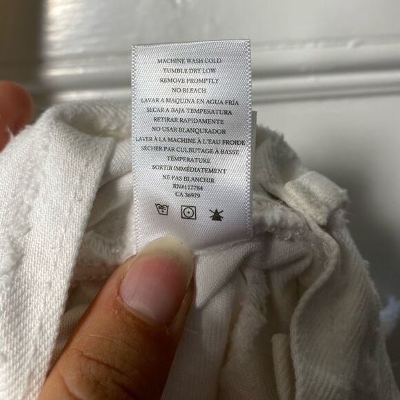 RAILS Logan Star Pattern Distressed Denim Shorts White Sz 24 - Picture 12 of 12